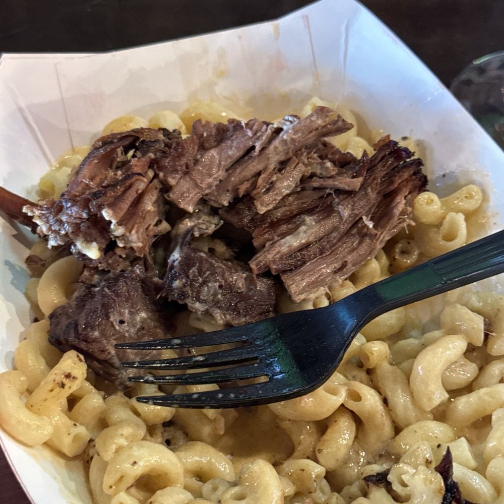 Hatch Mac with brisket (small) Hatch Mac with brisket (small)