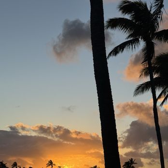 The Beach House - Sunset view from table - Asian Fusion Near Me - Koloa, Hawaii