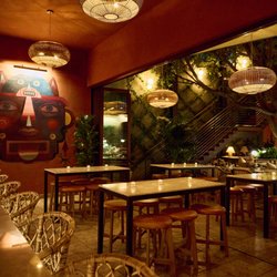 Mirate - bar downstairs
