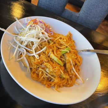 The Lakes Cafe - Pad Thai Noodles - Chicken - Thai Near Me - Las Vegas, Nevada The Lakes Cafe - Pad Thai Noodles - Chicken - Thai Near Me - Las Vegas, Nevada