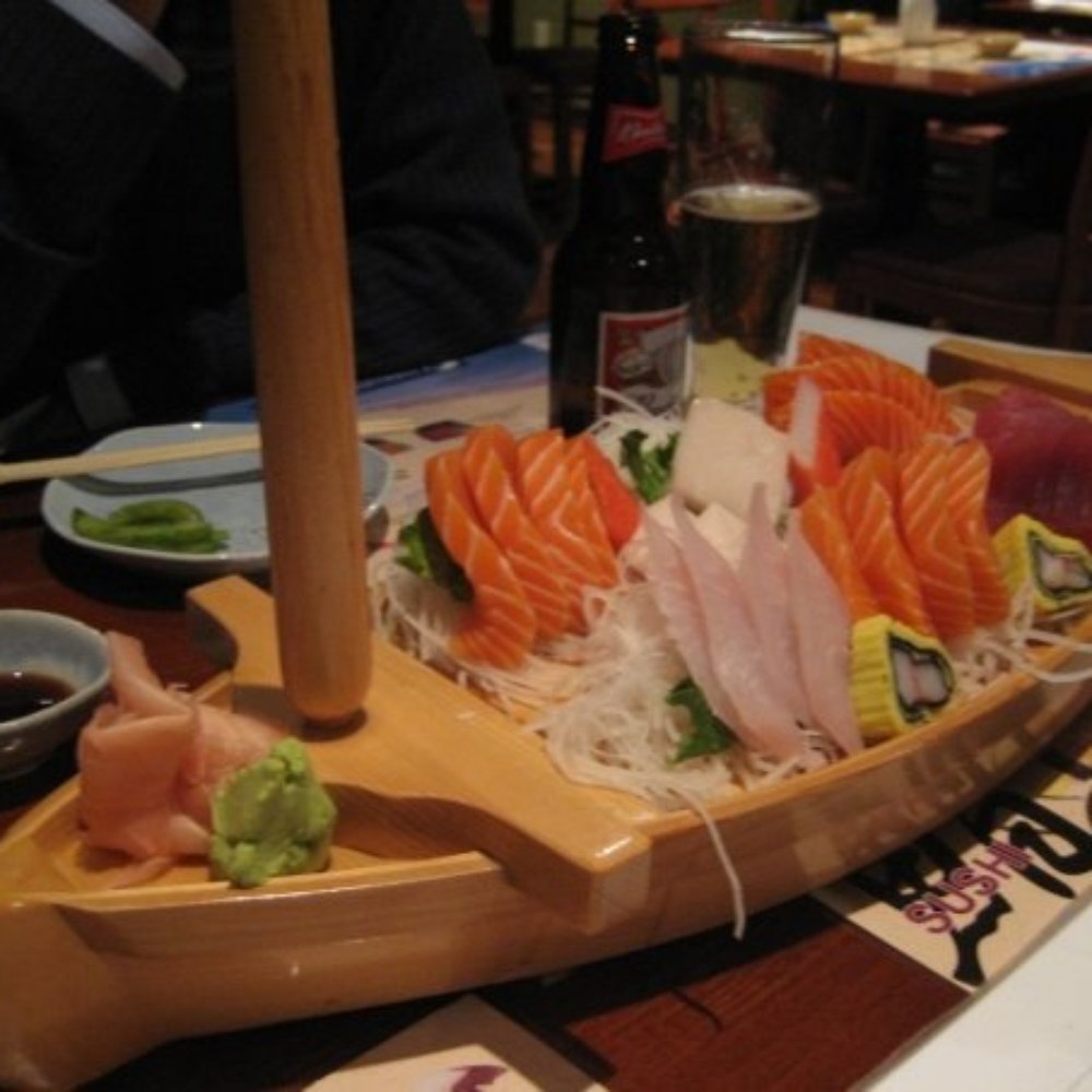 sashimi boat/tray