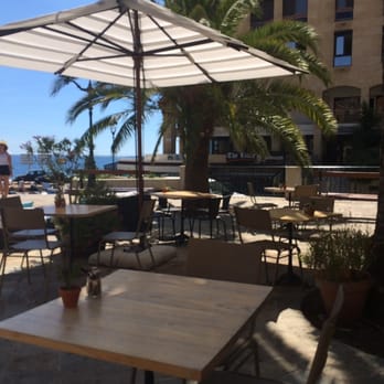Bistro Canaille - La terrasse avec vue sur la plage du centre-ville d'Ajaccio - Beach Bars Near Me - Ajaccio, 2A