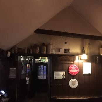 The Eagle and Child - The room - Pubs Near Me - Oxford, OXF The Eagle and Child - The room - Pubs Near Me - Oxford, OXF