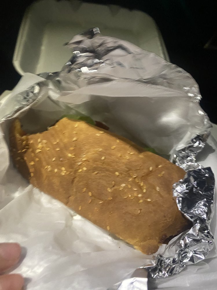 STRAW HAT PIZZA Updated September 2024 24 Photos & 52 Reviews 206