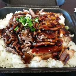 Large Combo (Beef and Chicken) Bowl. Delicious! 2 meals worth! Large Combo (Beef and Chicken) Bowl. Delicious! 2 meals worth!