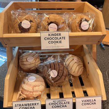 Rey Amargo Chocolate Shop - Chocolatiers & Shops Near Me - Seattle, Washington