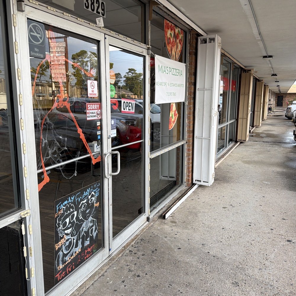 Mia's Pizzeria - Pizza Near Me - Houston, Texas Mia's Pizzeria - Pizza Near Me - Houston, Texas