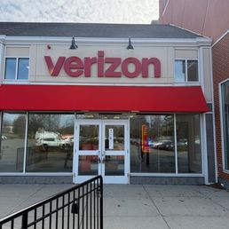 Exterior photo of Verizon - North Andover, Massachusetts Exterior photo of Verizon - North Andover, Massachusetts