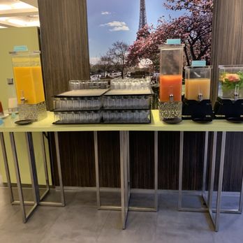 Le Meridien Paris Arc de Triomphe - Hotels Near Me - Paris, 75