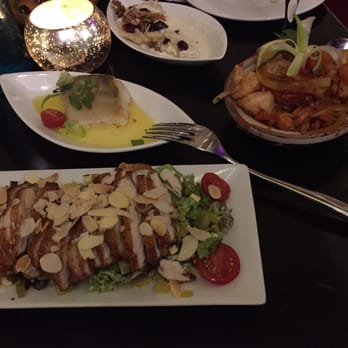 IMARA - Yummy chicken salat. Also had the onion/garlic shrimp with the fish. Amazeballs! - Moroccan Near Me - Hamburg, HH