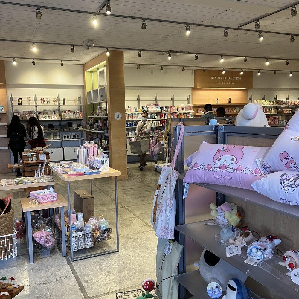 J Avenue - Gift Shops Near Me - Columbus, Ohio