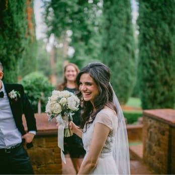 Blushing Florals designs by Yoli - Floral Designers Near Me Blushing Florals designs by Yoli - Floral Designers Near Me