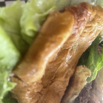 Boulevard Burger - The greens are fresh and crispy - Burgers Near Me - Castro Valley, California