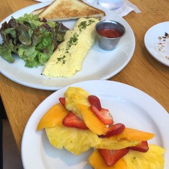 Koko Head Cafe - Breakfast & Brunch Near Me - Honolulu, Hawaii