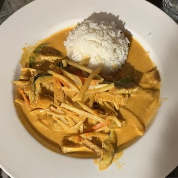 Chill Out Cafe - Tofu curry - Thai Near Me - New Orleans, Louisiana