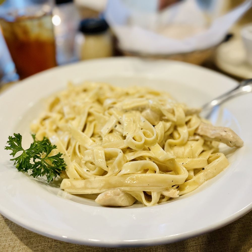 Capparelli's On Main - Chicken Alfredo - Italian Near Me - San Antonio, Texas Capparelli's On Main - Chicken Alfredo - Italian Near Me - San Antonio, Texas