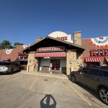Spring Creek Barbeque - Barbeque Near Me - Richardson, Texas