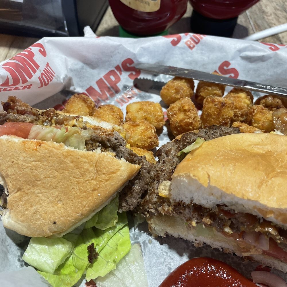 Stomp's Burger Joint 2 - Bacon cheeseburger with tots - Burgers Near Me - Pearland, Texas Stomp's Burger Joint 2 - Bacon cheeseburger with tots - Burgers Near Me - Pearland, Texas