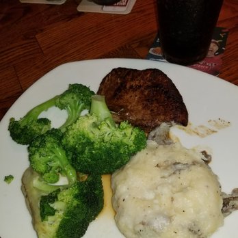 Outback Steakhouse - Steakhouses Near Me - Beaumont, Texas