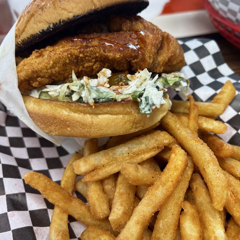 Surf Dawgs Grill - Nashville Hot Honey Chicken - Food Trucks Near Me - Surfside Beach, South Carolina