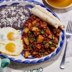 Cafe Kacao - Izabal Breakfast and Abuelita Latte