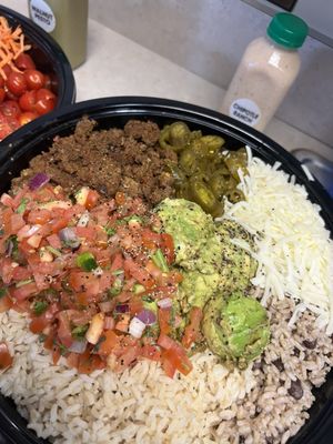 7 Greens Detroit Salad Co. by null