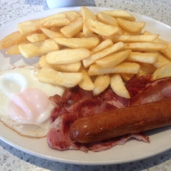 Mama Cafe - Set 2: egg, sausage, fries, bacon - Cafes Near Me - London, XGL