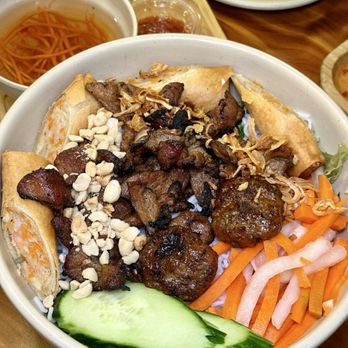 Ngon Vietnamese Kitchen - Bún Chả Giò Thịt Nướng - Vietnamese Near Me - Dallas, Texas