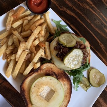 Portside Tavern - Seafood Near Me - Bristol, Rhode Island Portside Tavern - Seafood Near Me - Bristol, Rhode Island
