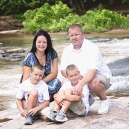 Family Fall photoshoot at Hurricane Shoals by Jan Butler Photography.