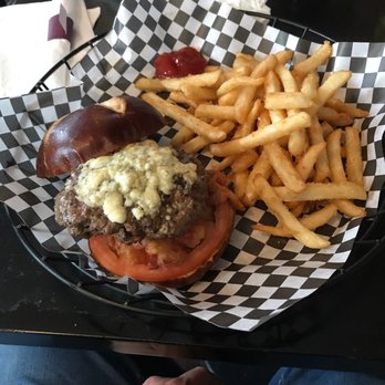 Cork and Kerry - The Bleu Burger - Irish Pub Near Me - Chicago, Illinois