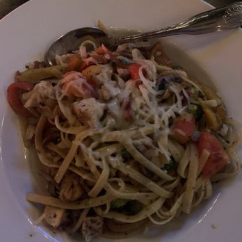Roman Cucina - Primavera olive oil & garlic sauce - Italian Near Me - Allen, Texas