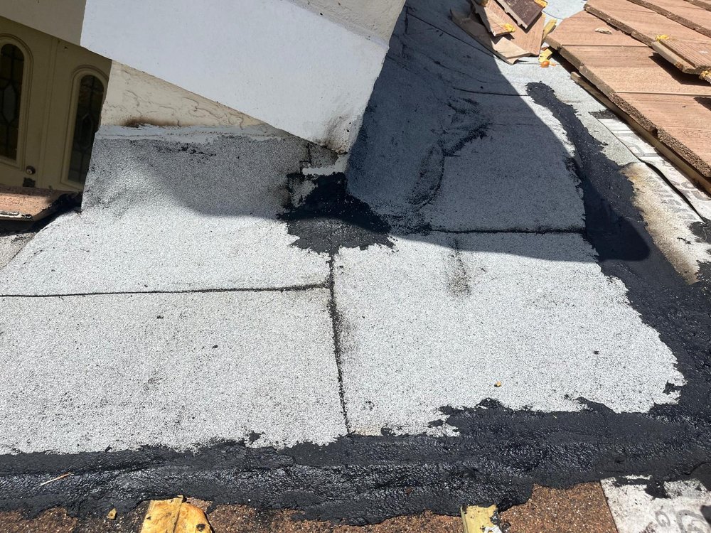 Slide of Cruz Roofing Repair