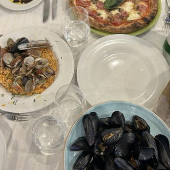 Zi'Ntonio - mussels , risotto , and ham and mushroom pizza - Italian Near Me - Sorrento, NA