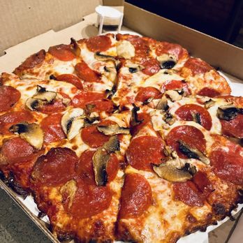 Toppers Pizza Place - Pizza Near Me - Oxnard, California Toppers Pizza Place - Pizza Near Me - Oxnard, California