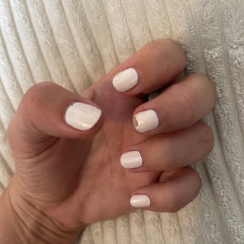 Coco Nails art - Cracked nails - Nail Salons Near Me - New York, New York