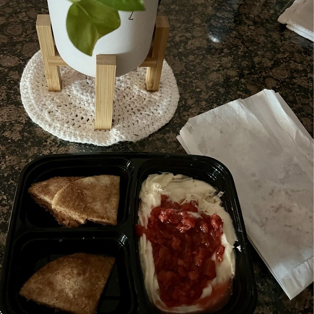 Suga's Cakery - AMAZING-Strawberry/NACHO'S!!!!! - Bakeries Near Me - Pflugerville, Texas