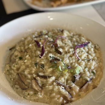 Oliver's Trattoria - Italian Near Me - Irvine, California