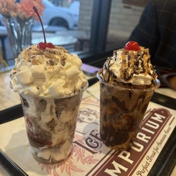 Ice Cream Emporium - Snow Globe Sundae & Chocolate Peanut Butter Sundae Special - Ice Cream & Frozen Yogurt Near Me - Ripon, California Ice Cream Emporium - Snow Globe Sundae & Chocolate Peanut Butter Sundae Special - Ice Cream & Frozen Yogurt Near Me - Ripon, California