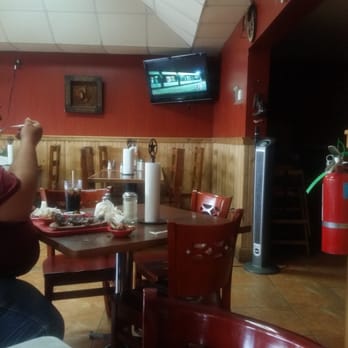 Tony's Barbeque & Steak House - Two tv's to watch - Barbeque Near Me - Baytown, Texas Tony's Barbeque & Steak House - Two tv's to watch - Barbeque Near Me - Baytown, Texas