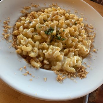 Jealous Monk - Mac n cheese - Beer Gardens Near Me - Mystic, Connecticut