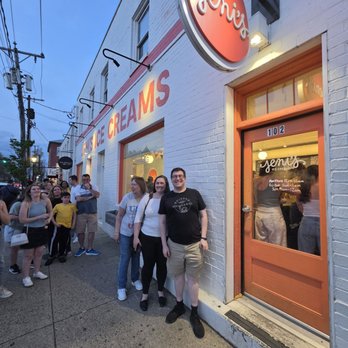 Jeni's Splendid Ice Creams - Ice Cream & Frozen Yogurt Near Me - Alexandria, Virginia Jeni's Splendid Ice Creams - Ice Cream & Frozen Yogurt Near Me - Alexandria, Virginia