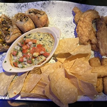 Rainforest Cafe - "Awesome Appetizer Adventure" - American Near Me - San Antonio, Texas