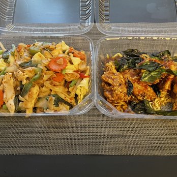 Infinite Thai Eatery - Pad kee mao with chicken and Angel wings - Thai Near Me - Oakland, California Infinite Thai Eatery - Pad kee mao with chicken and Angel wings - Thai Near Me - Oakland, California
