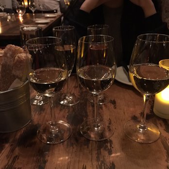 Uva - Flight drink: white wine selection - Italian Near Me - New York, New York Uva - Flight drink: white wine selection - Italian Near Me - New York, New York