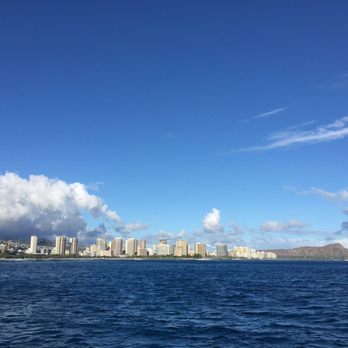 Makani Catamaran - Waikiki and Diamond Head - Boating Near Me - Honolulu, Hawaii