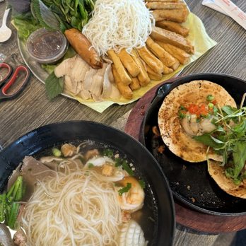 Blue Monkey Cafe & Restaurant - A1. Chân Gà Rút Xương Sốt Thái - Vietnamese Near Me - San Jose, California