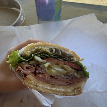 Vineburg Deli - Delis Near Me - Sonoma, California