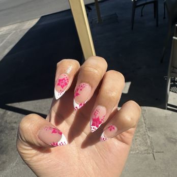 A Nails & Spa - Beaute Lounge - Nail Salons Near Me - Las Vegas, Nevada