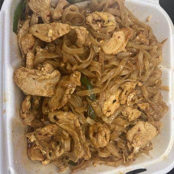 Simply Thai Kitchen - Chicken pad Thai - Thai Near Me - Scottsdale, Arizona Simply Thai Kitchen - Chicken pad Thai - Thai Near Me - Scottsdale, Arizona